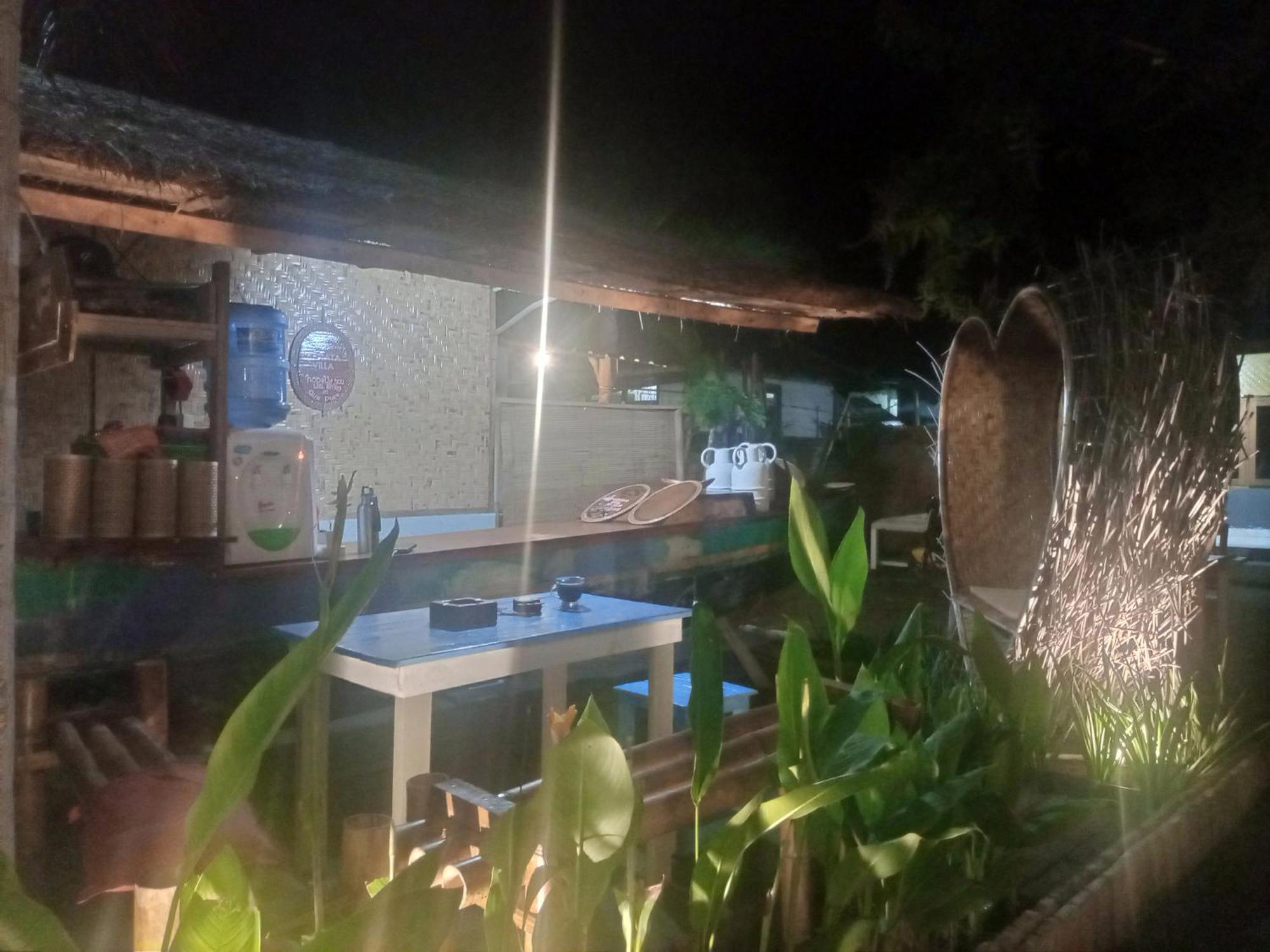 Efrata Villa Gili Air Room photo